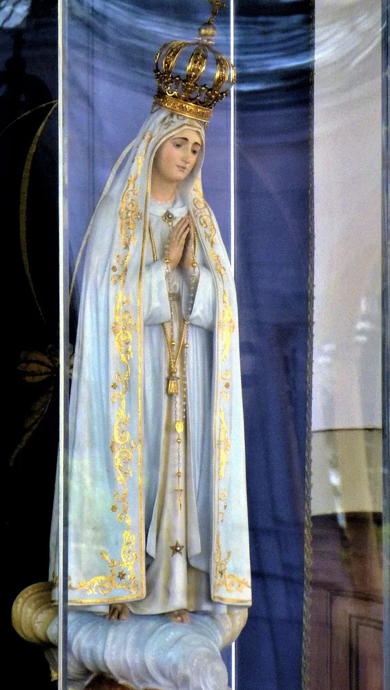Devotional artwork or photograph associated with Our Lady of Fátima